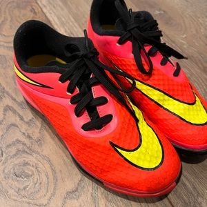 Nike Girls Soccer Cleats